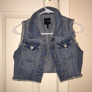 Crop Jean vest